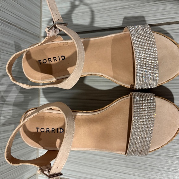 Torrid Tan Wedge Sandals with Sparkling Strap - Picture 2 of 4